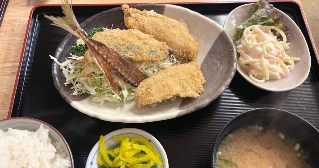 しずか定食屋でいただいたアジフライ定食
